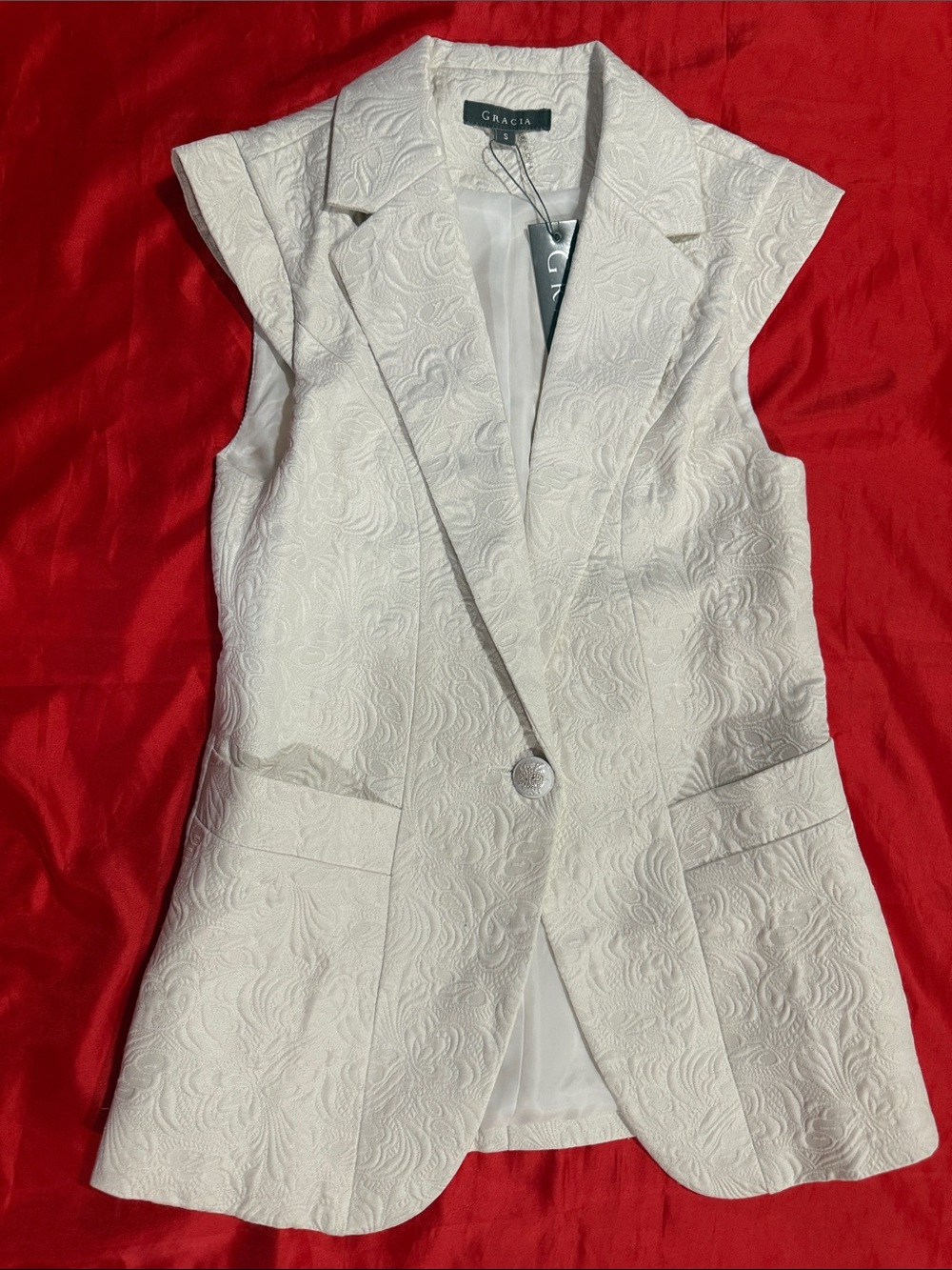 WOW POSHMARK - Authentic Garcia NWT White Vest
